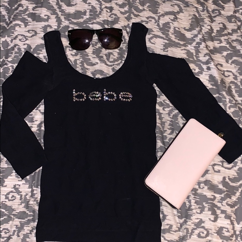 🖤 bebe open shoulders top 🖤